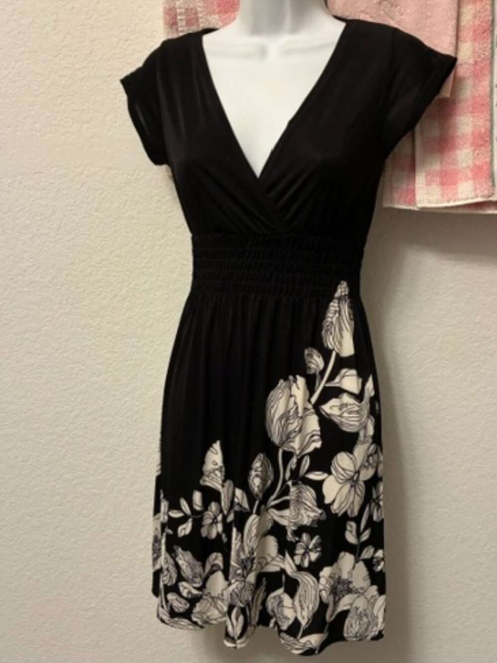 New BLACK Wrap Top CUMMERBUND Black w WHITE FLORAL SKIRT * Stretch DRESS * S